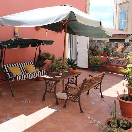 Отель L'Isola Di Ortigia Сиракузы Экстерьер фото
